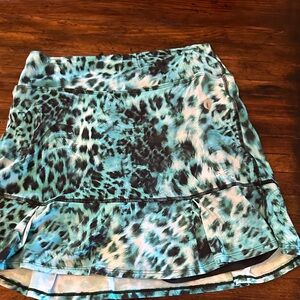 Chic Leopard Print Mini Skort in turquoise